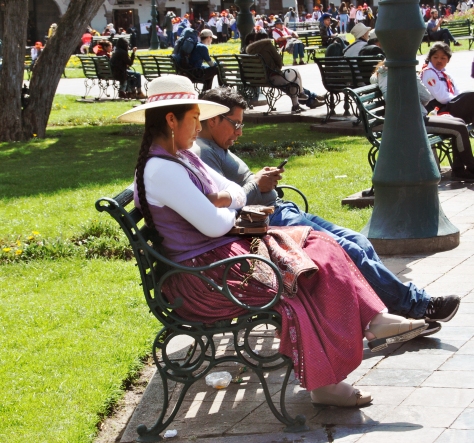 mujer cuzco.jpg
